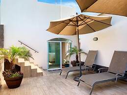 Boca Inn Hotel & Suites