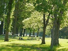 Lewis and Clark Resort