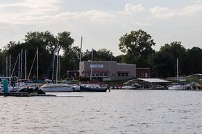 Lewis and Clark Resort