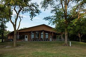Lewis and Clark Resort