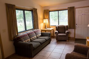 Lewis and Clark Resort