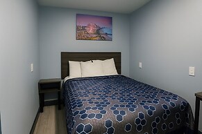 Hillsboro Inn & Suites