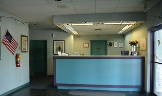 Camilla Inn & Suites