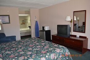 Camilla Inn & Suites