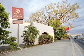 Hotel Boyeros