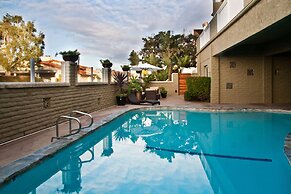 Beachwalk Villas