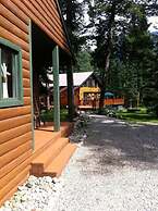 Mount Robson Mountain River Lodge
