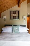 Mount Robson Mountain River Lodge