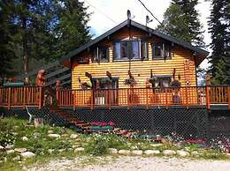 Mount Robson Mountain River Lodge