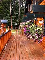 Mount Robson Mountain River Lodge