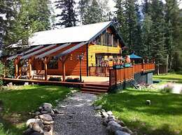 Mount Robson Mountain River Lodge