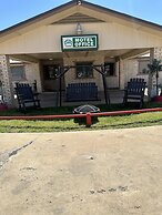 Travelers Inn Motel