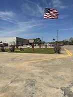 Travelers Inn Motel