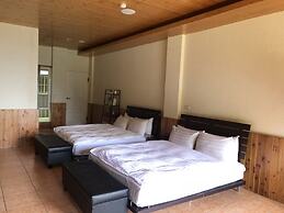 Cingjing Brilliant Twins of Seattle