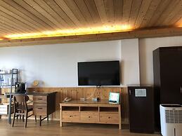 Cingjing Brilliant Twins of Seattle