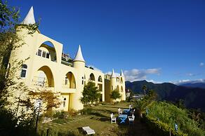 Cingjing Brilliant Twins of Seattle