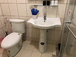 Cingjing Brilliant Twins of Seattle