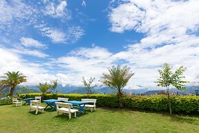 Cingjing Brilliant Twins of Seattle