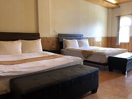 Cingjing Brilliant Twins of Seattle