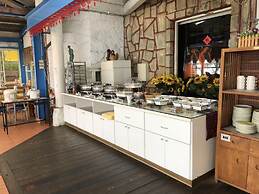 Cingjing Brilliant Twins of Seattle