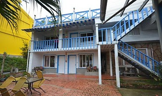 Cingjing Brilliant Twins of Seattle