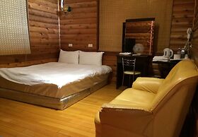 Cingjing Brilliant Twins of Seattle