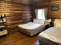 Cingjing Brilliant Twins of Seattle