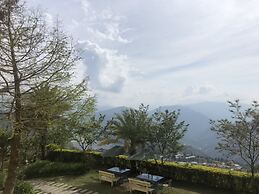 Cingjing Brilliant Twins of Seattle