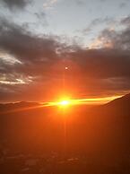 Cingjing Brilliant Twins of Seattle