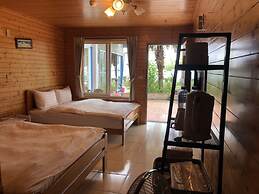 Cingjing Brilliant Twins of Seattle