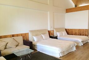 Cingjing Brilliant Twins of Seattle