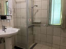 Cingjing Brilliant Twins of Seattle