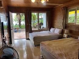 Cingjing Brilliant Twins of Seattle