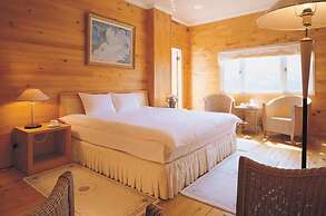 Lakeside Resort Hotel