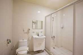 Lakeside Resort Hotel