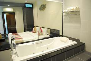 Monsane River Kwai Resort