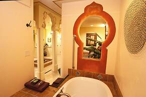 Destinations Inn