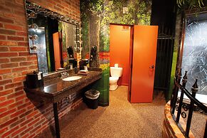 Destinations Inn
