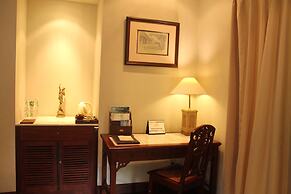 Laras Asri Resort and SPA