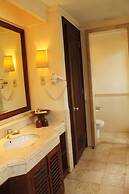 Laras Asri Resort and SPA