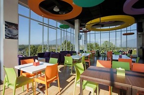 Laras Asri Resort and SPA