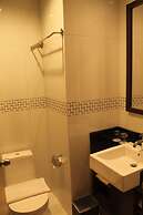 Laras Asri Resort and SPA