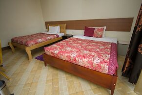 Grand Global Hotel