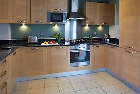 Marlin Aldgate Tower Bridge