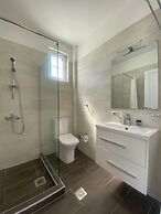Blue Dolphin Studios & Apartment