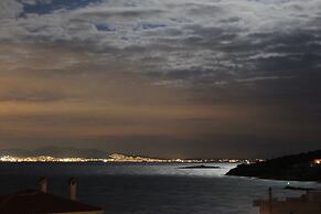 Blue Dolphin Studios & Apartment