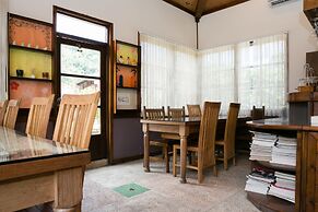 Grand Orchid Villa Resort