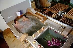 Grand Orchid Villa Resort