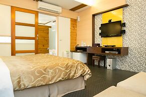 Grand Orchid Villa Resort