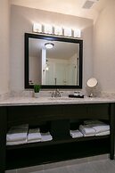 Bicycle Street Inn and Suites